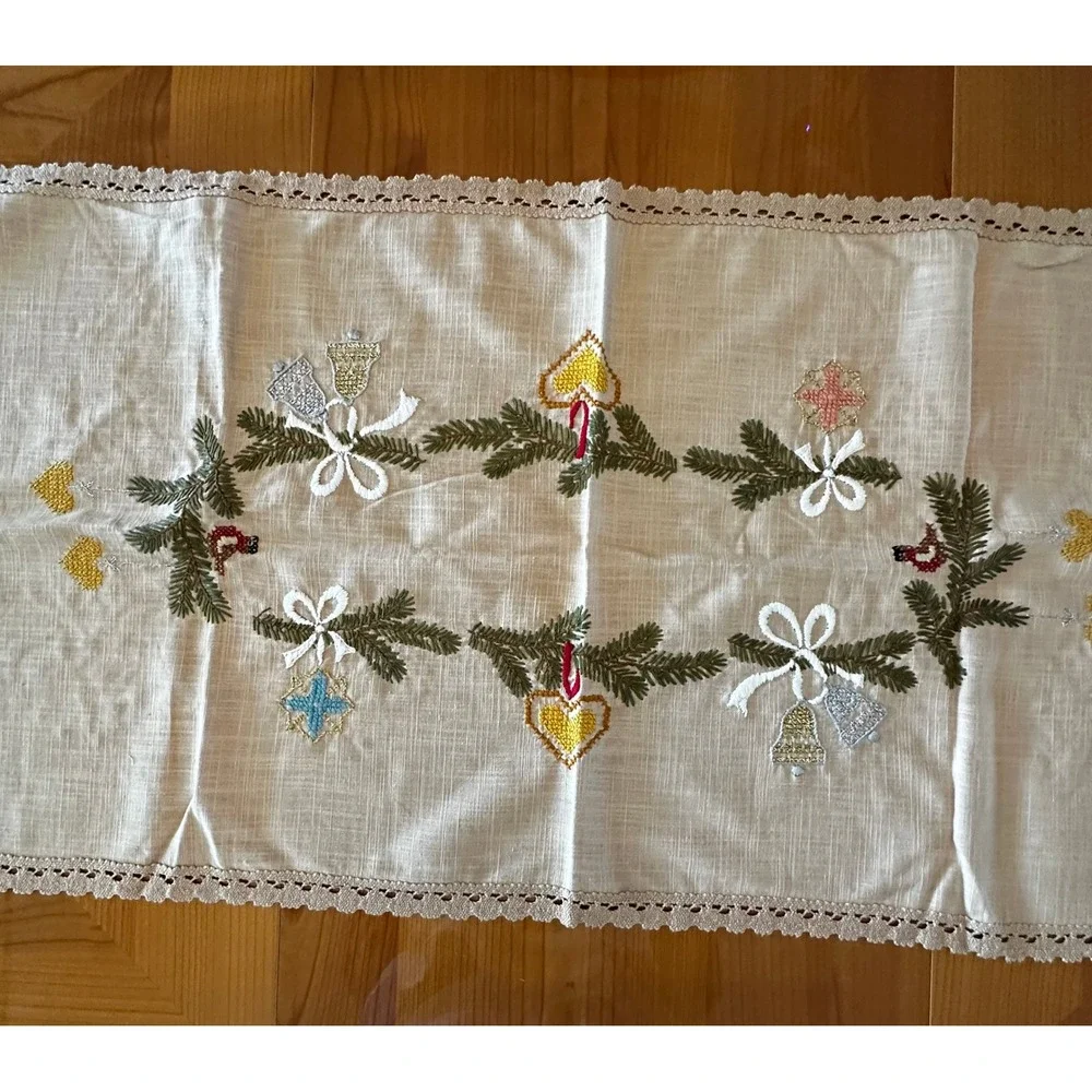 Vintage Christmas Embroidered Table Runner Lace Trim Pine Ornaments Linen